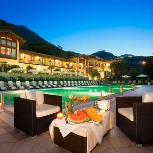 Delle Rose 3*, Tremosine Italia